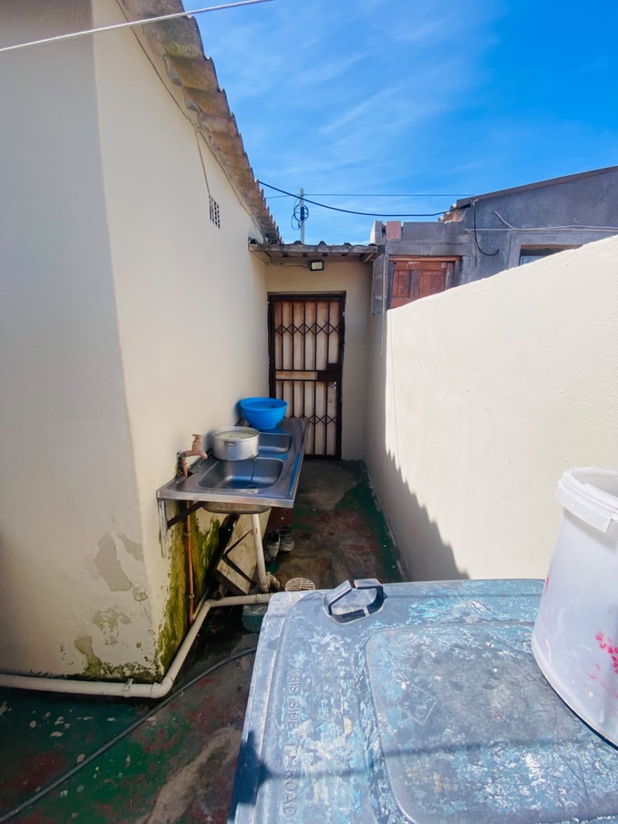 3 Bedroom Property for Sale in Harare Western Cape